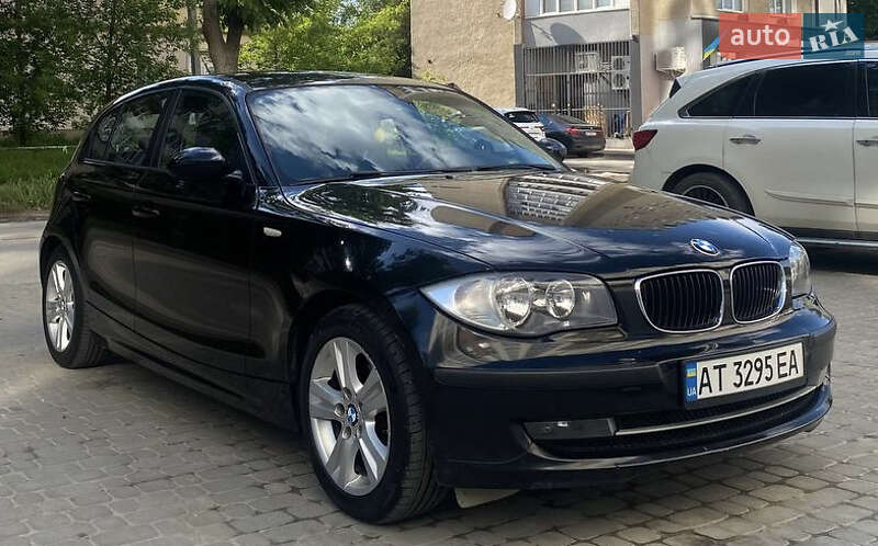 Хетчбек BMW 1 Series 2009 в Івано-Франківську
