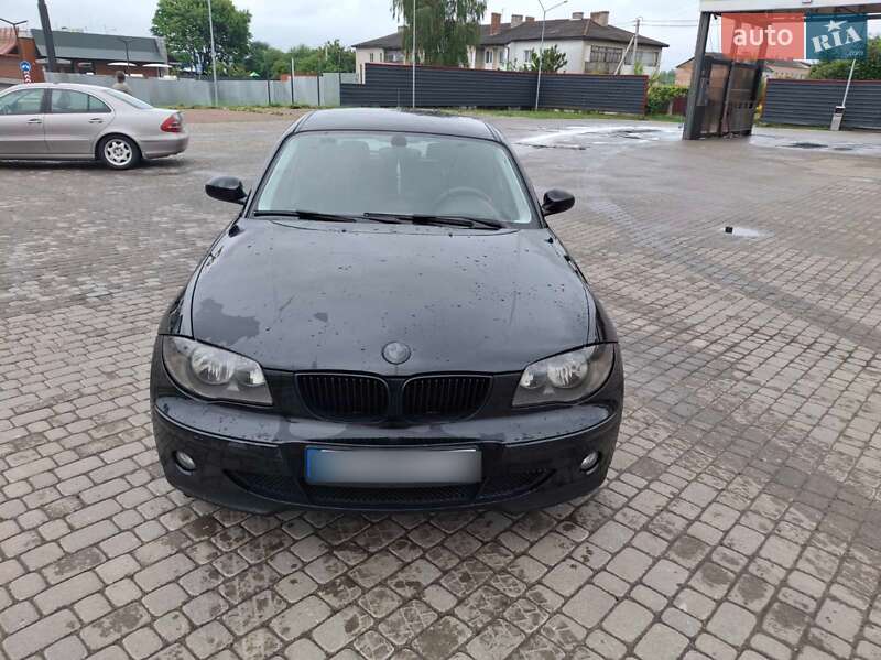 BMW 1 Series 2005