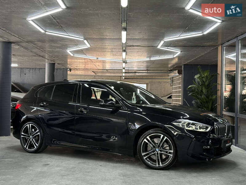 Хетчбек BMW 1 Series 2023 в Одесі