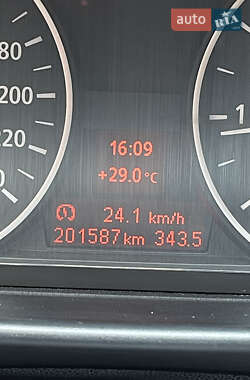 Хэтчбек BMW 1 Series 2005 в 