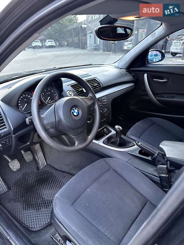 Хэтчбек BMW 1 Series 2008 в Лубнах