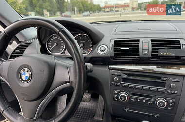 Купе BMW 1 Series 2008 в 