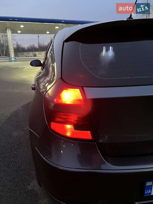 Хетчбек BMW 1 Series 2008 в Павлограді