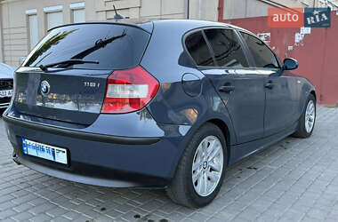 Хэтчбек BMW 1 Series 2005 в 