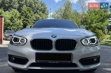 Хетчбек BMW 1 Series 2018 в 