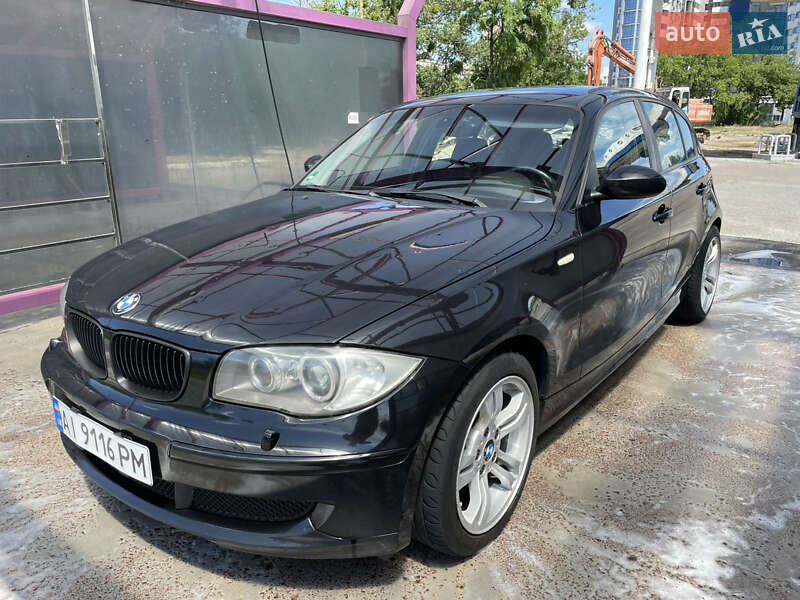 Хетчбек BMW 1 Series 2007 в Києві фото 13 Хетчбек BMW 1 Series 2007 в Києві