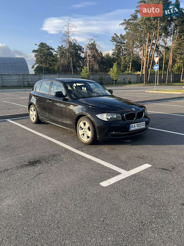 Хетчбек BMW 1 Series 2011 в Києві