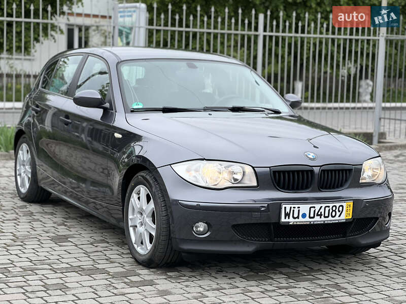 BMW 1 Series 2005