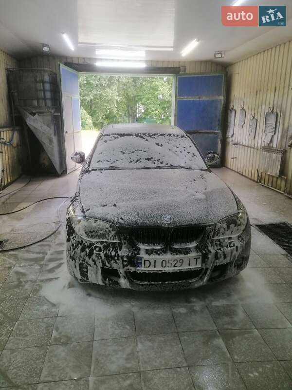 Хетчбек BMW 1 Series 2009 в Бучі