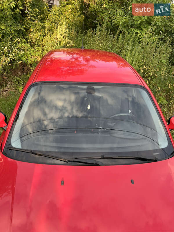 Хетчбек BMW 1 Series 2004 в Вінниці