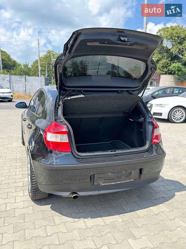 Хетчбек BMW 1 Series 2006 в Вінниці