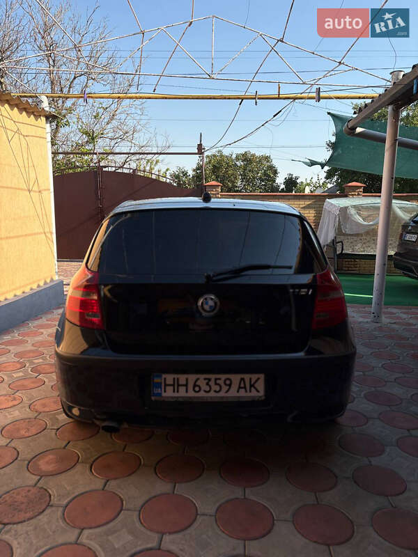 Хэтчбек BMW 1 Series 2007 в Одессе