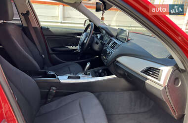 Хетчбек BMW 1 Series 2012 в 