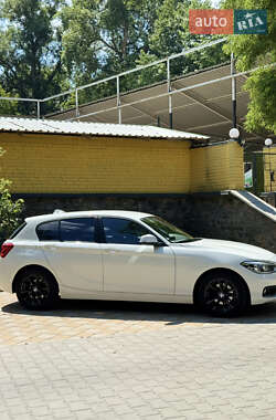 Хэтчбек BMW 1 Series 2017 в Киеве