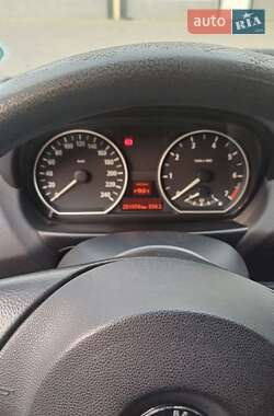 Хетчбек BMW 1 Series 2005 в Чернівцях