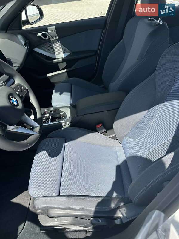 Хэтчбек BMW 1 Series 2024 в Полтаве
