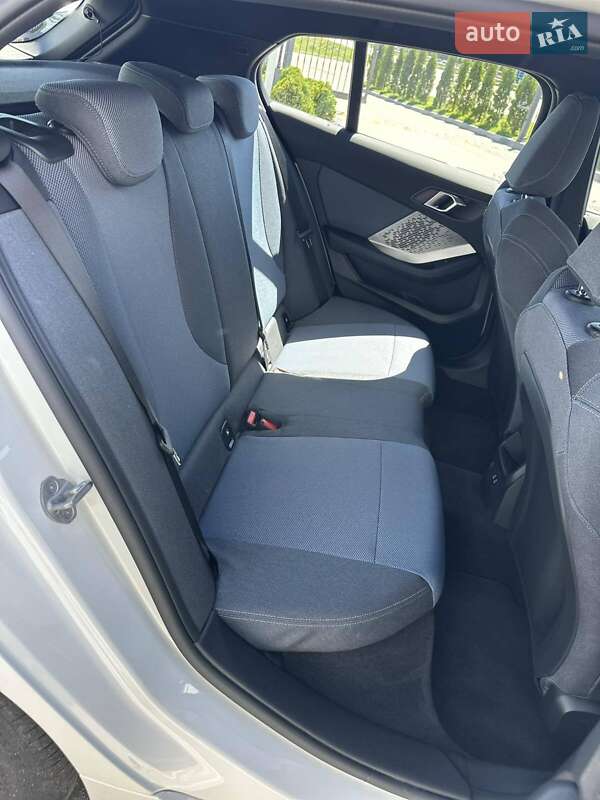 Хэтчбек BMW 1 Series 2024 в Полтаве