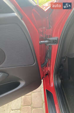 Хэтчбек BMW 1 Series 2008 в 