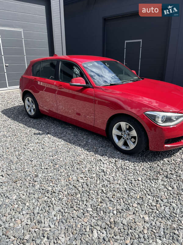 Хэтчбек BMW 1 Series 2013 в Киеве