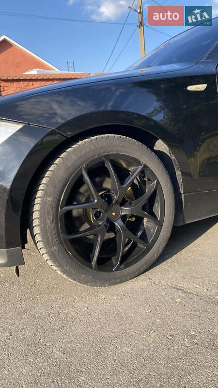 Хэтчбек BMW 1 Series 2005 в Виннице фото 4 Хэтчбек BMW 1 Series 2005 в Виннице