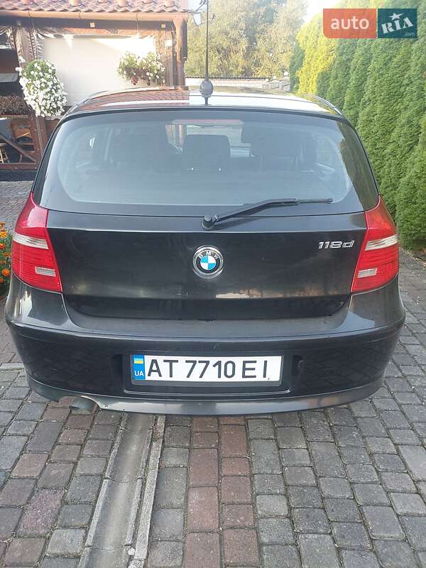 Хэтчбек BMW 1 Series 2011 в Калуше фото 4 Хэтчбек BMW 1 Series 2011 в Калуше