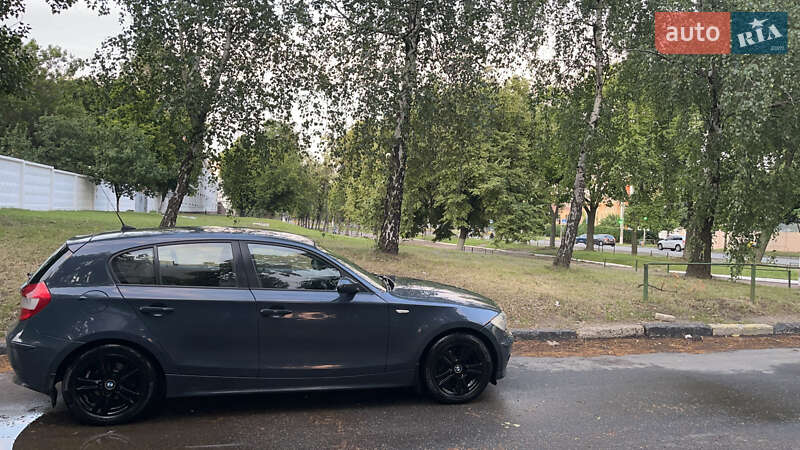Хетчбек BMW 1 Series 2006 в Києві фото 3 Хетчбек BMW 1 Series 2006 в Києві
