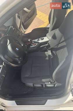 Хэтчбек BMW 1 Series 2012 в 