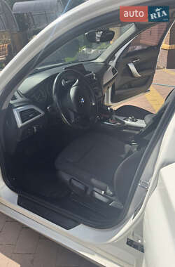 Хэтчбек BMW 1 Series 2012 в 