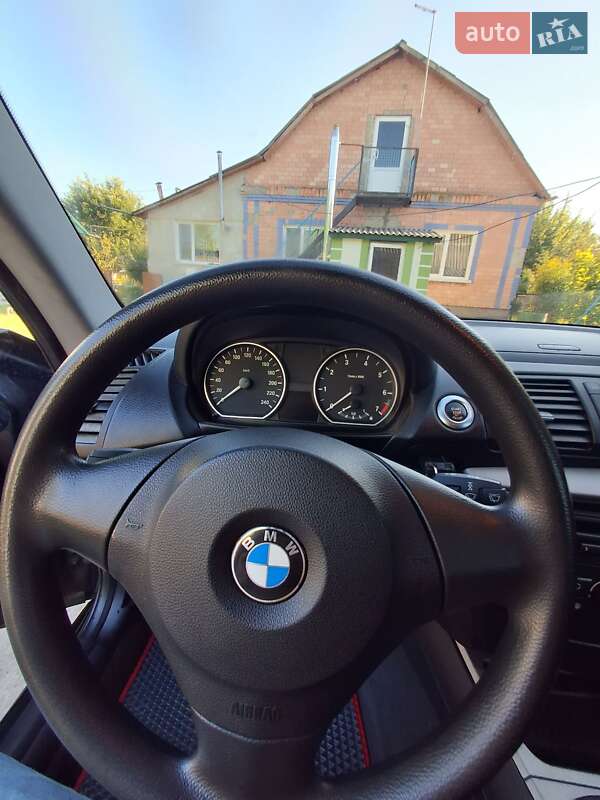 Хэтчбек BMW 1 Series 2007 в Хмельницком фото 9 Хэтчбек BMW 1 Series 2007 в Хмельницком