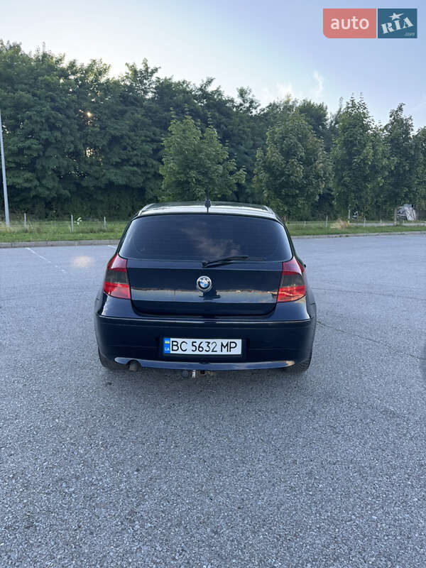 Хэтчбек BMW 1 Series 2006 в Львове