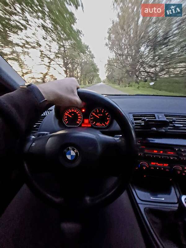 Хетчбек BMW 1 Series 2004 в Новомосковську фото 8 Хетчбек BMW 1 Series 2004 в Новомосковську