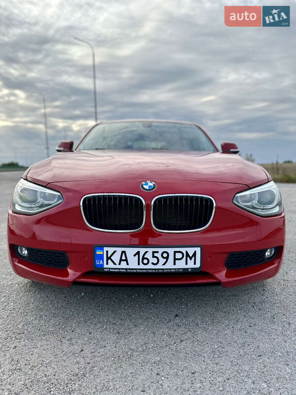 Хэтчбек BMW 1 Series 2012 в Киеве
