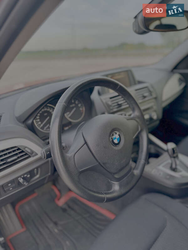 Хэтчбек BMW 1 Series 2012 в Киеве