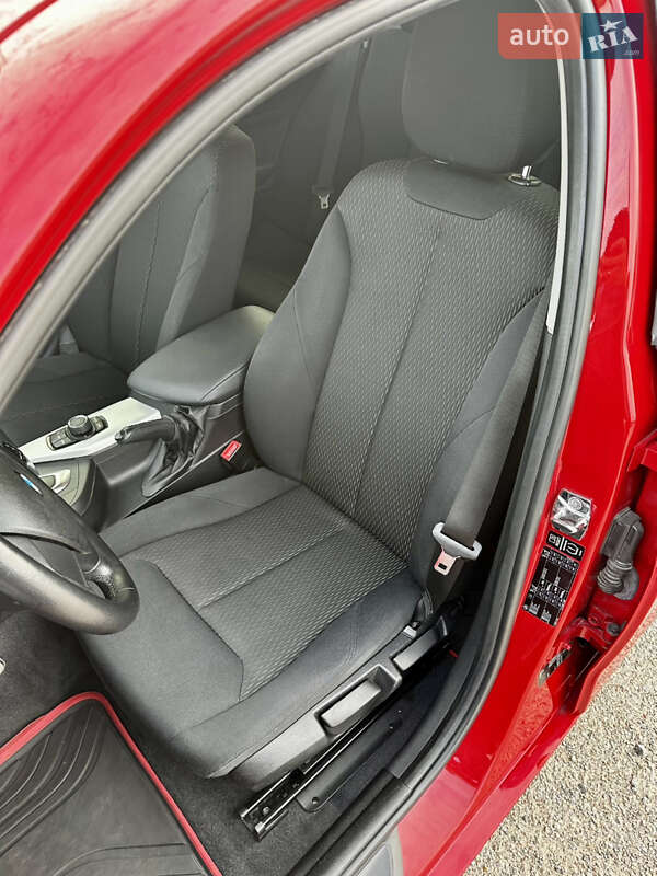 Хэтчбек BMW 1 Series 2012 в Киеве