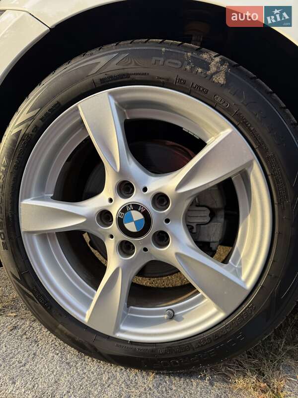 Кабриолет BMW 1 Series 2013 в Киеве фото 18 Кабриолет BMW 1 Series 2013 в Киеве