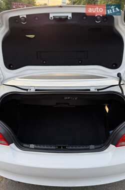 Кабриолет BMW 1 Series 2013 в 