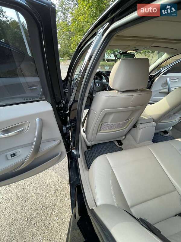 Хэтчбек BMW 1 Series 2005 в Кривом Роге