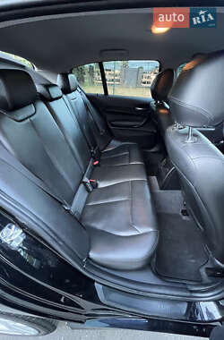 Хэтчбек BMW 1 Series 2011 в 