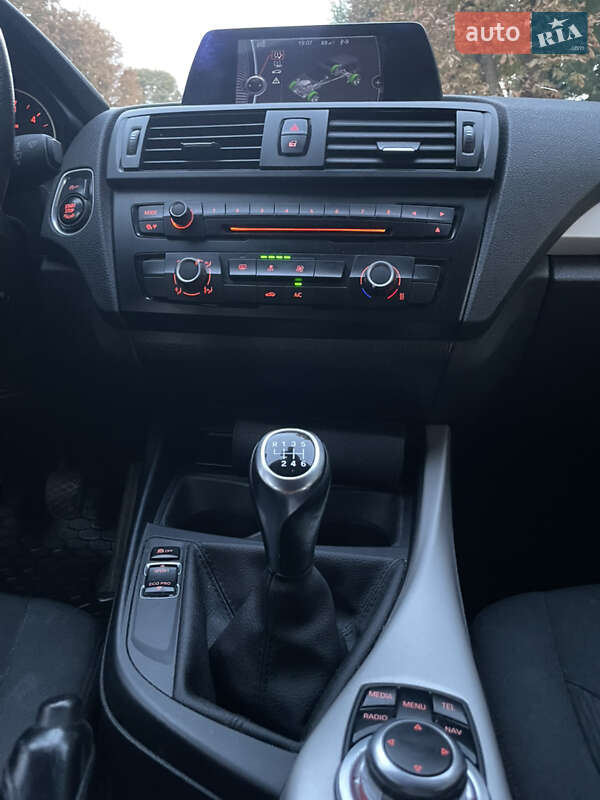 Хетчбек BMW 1 Series 2014 в Хмільнику