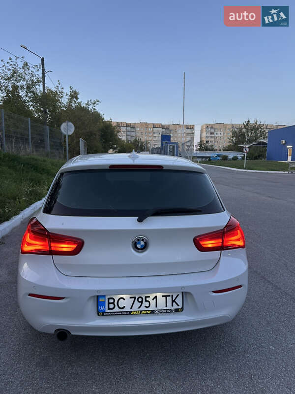 Хэтчбек BMW 1 Series 2017 в Львове