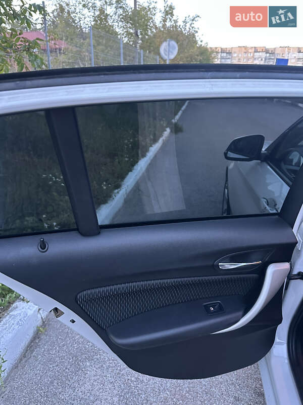 Хэтчбек BMW 1 Series 2017 в Львове