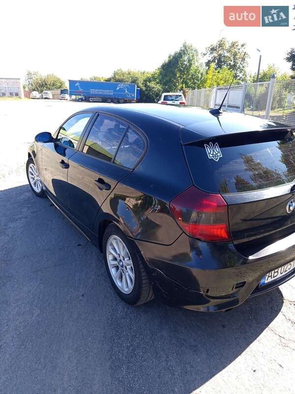 Хетчбек BMW 1 Series 2006 в Жмеринці