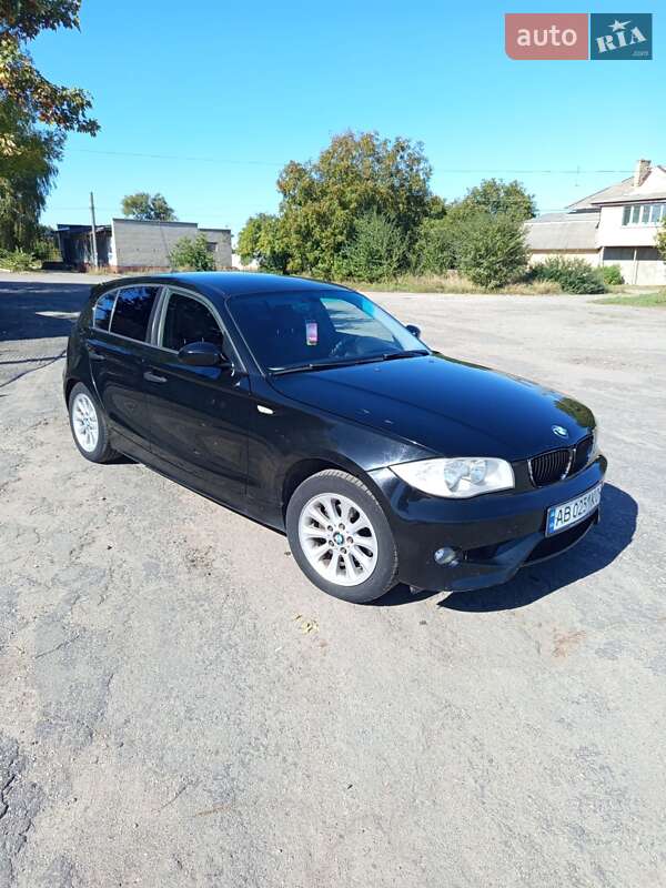 Хетчбек BMW 1 Series 2006 в Жмеринці