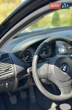 Хетчбек BMW 1 Series 2009 в Южноукраїнську