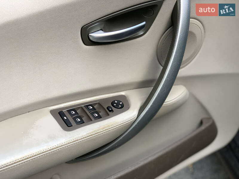 Хетчбек BMW 1 Series 2005 в Одесі фото 8 Хетчбек BMW 1 Series 2005 в Одесі