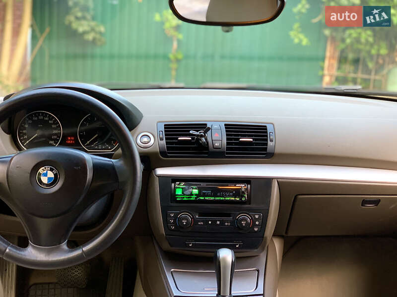 Хетчбек BMW 1 Series 2005 в Одесі фото 10 Хетчбек BMW 1 Series 2005 в Одесі