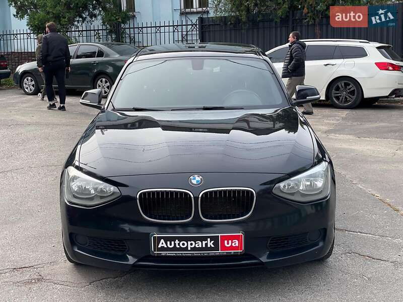 Хэтчбек BMW 1 Series 2012 в Киеве