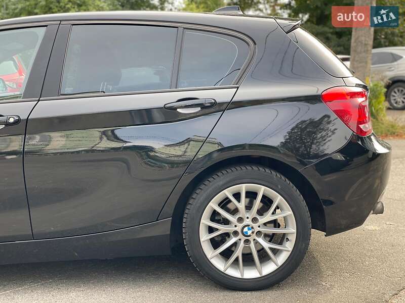Хэтчбек BMW 1 Series 2012 в Киеве