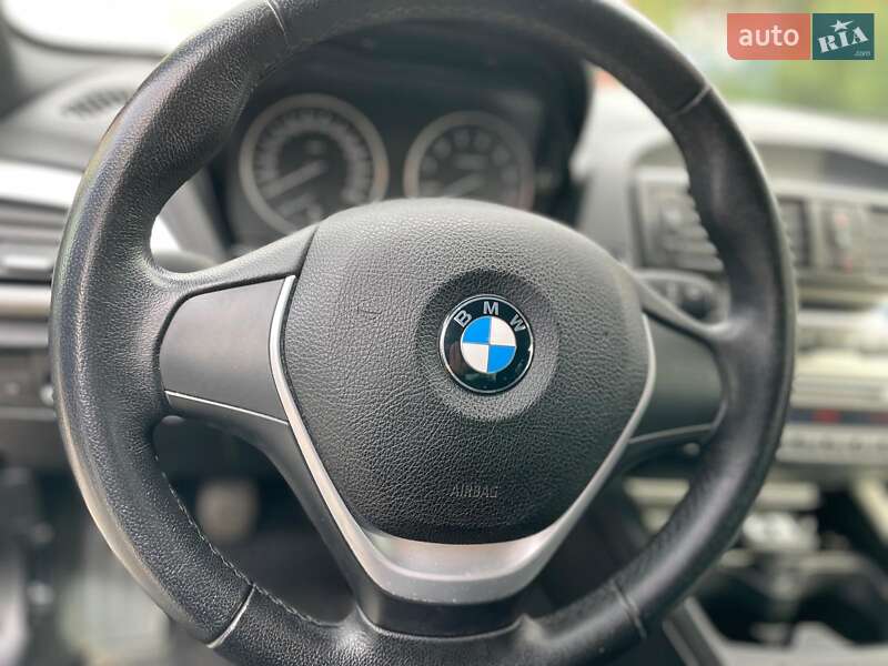 Хэтчбек BMW 1 Series 2012 в Киеве