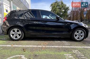 Хэтчбек BMW 1 Series 2011 в 